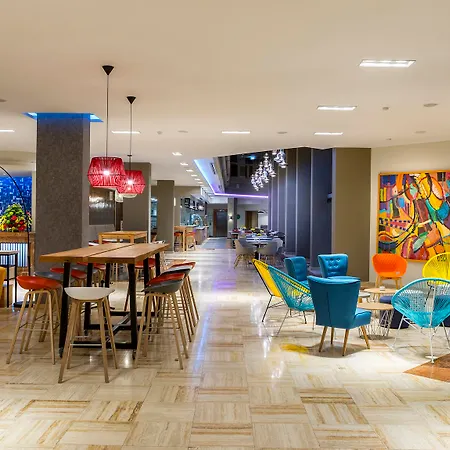 Leonardo Laura Beach&splash Resort Klorakas