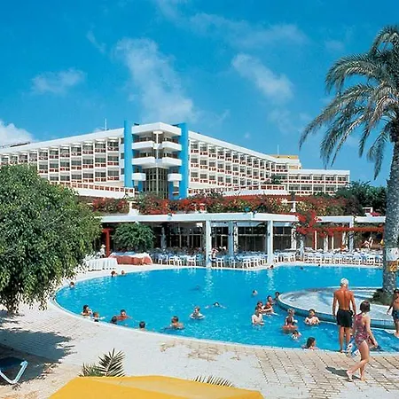 Leonardo Laura & Splash Feriested 4*