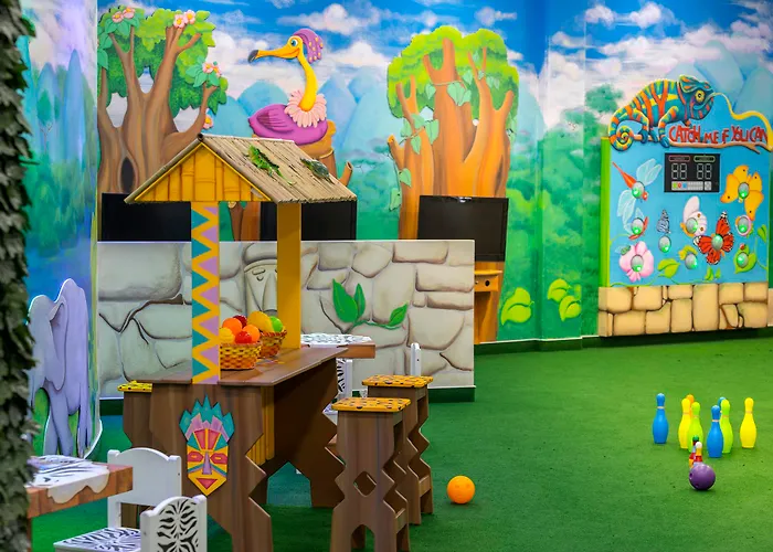 אתר נופש Leonardo Laura & Splash 4*