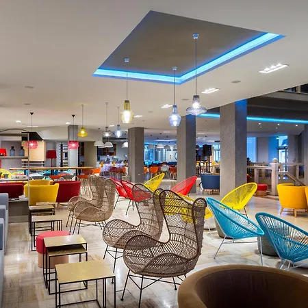 Leonardo Laura & Splash Klorakas