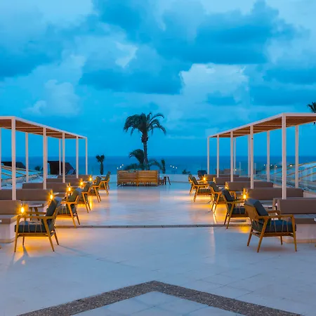 Resort Leonardo Laura & Splash