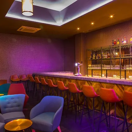 Leonardo Laura & Splash Resort Klorakas