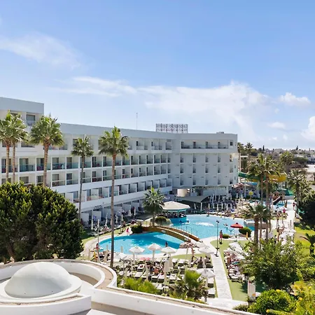 리조트 Leonardo Laura & Splash