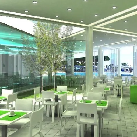 Leonardo Laura & Splash Resort Klorakas