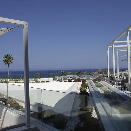 Leonardo Laura & Splash 4*