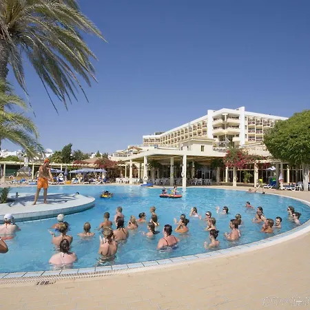 Leonardo Laura & Splash Station touristique Klorakas