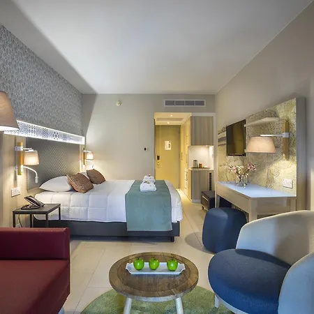Resort Leonardo Laura & Splash 4*