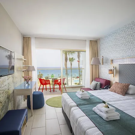 Leonardo Laura & Splash Klorakas