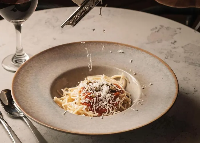 Leonardo Laura Beach&splash