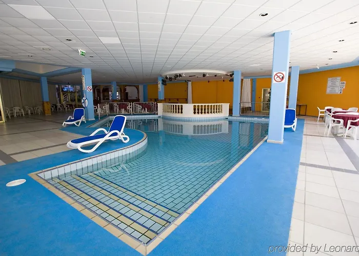 Rezort Leonardo Laura & Splash 4*