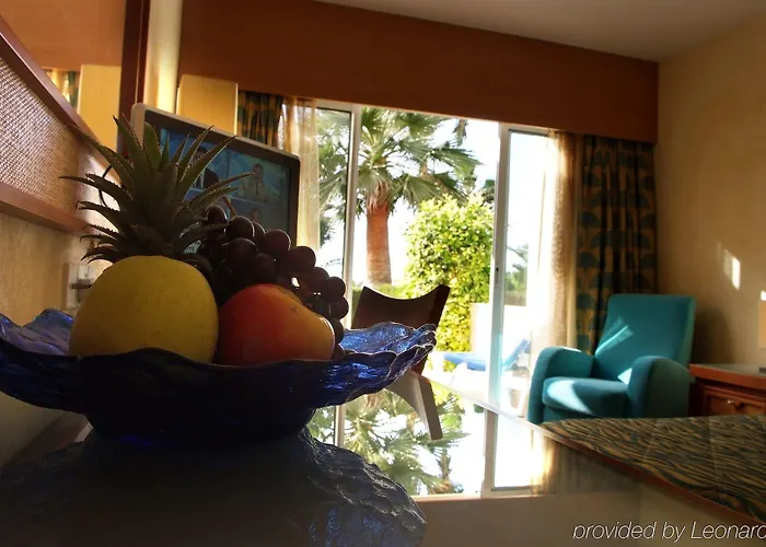 Resort Leonardo Laura Beach&splash