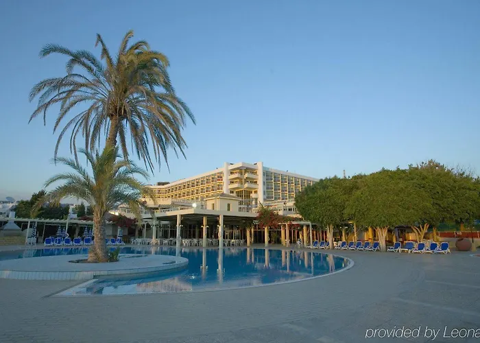 Leonardo Laura Beach&splash 4*